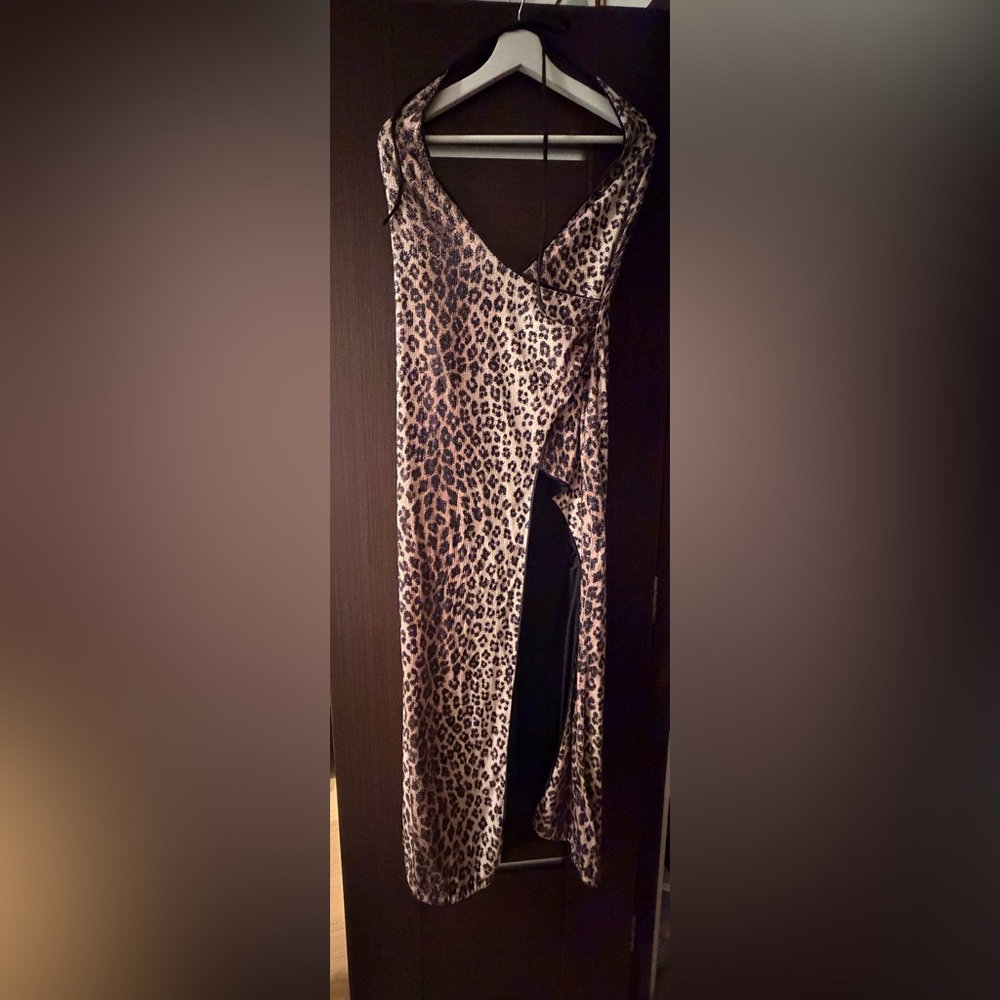 Camila Coelho Silver Leopard Print Backless Dress - Picture 5 of 8